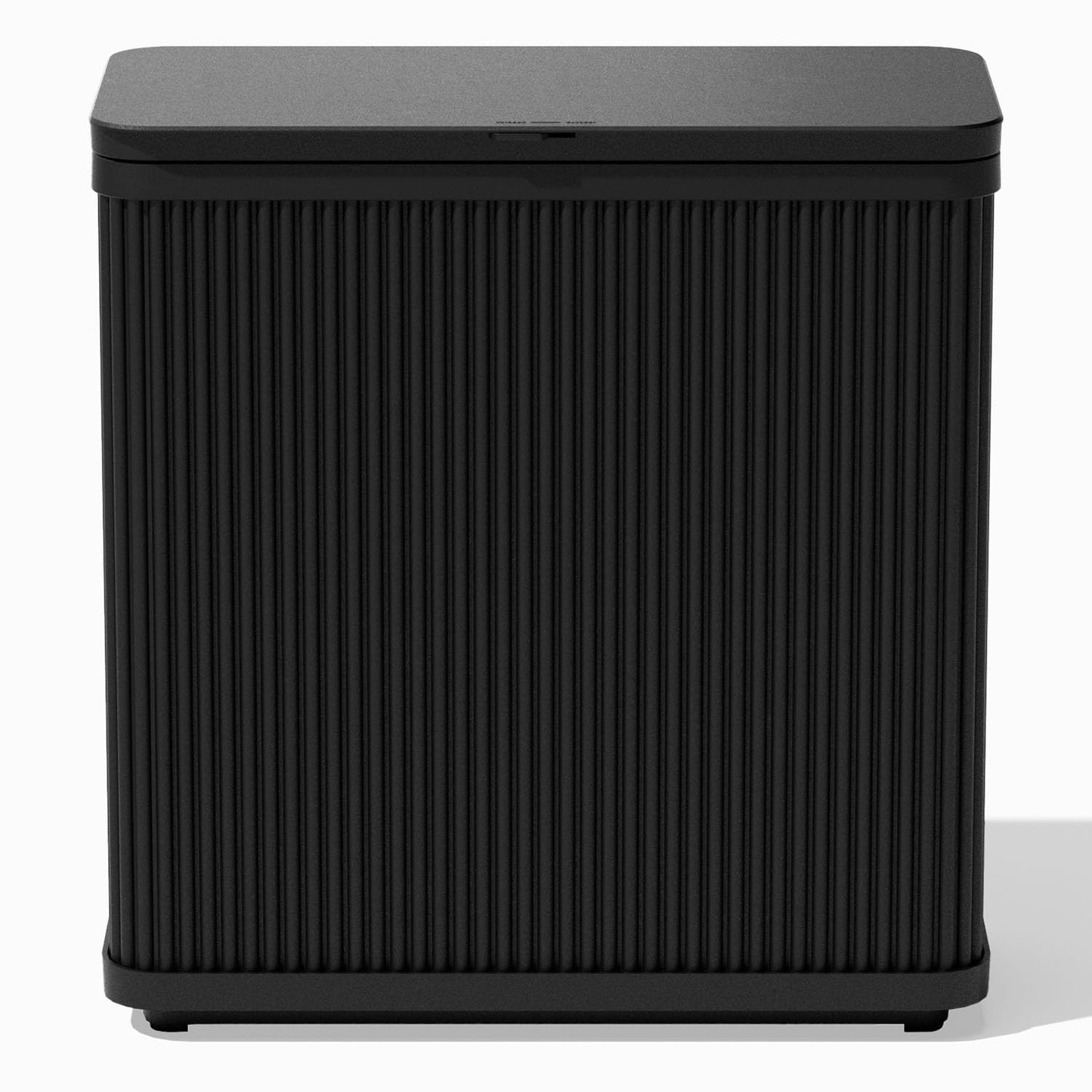 🗑️ Outdoor Trash Can with Lid, Modern Design for Patio, Pool & Backyard