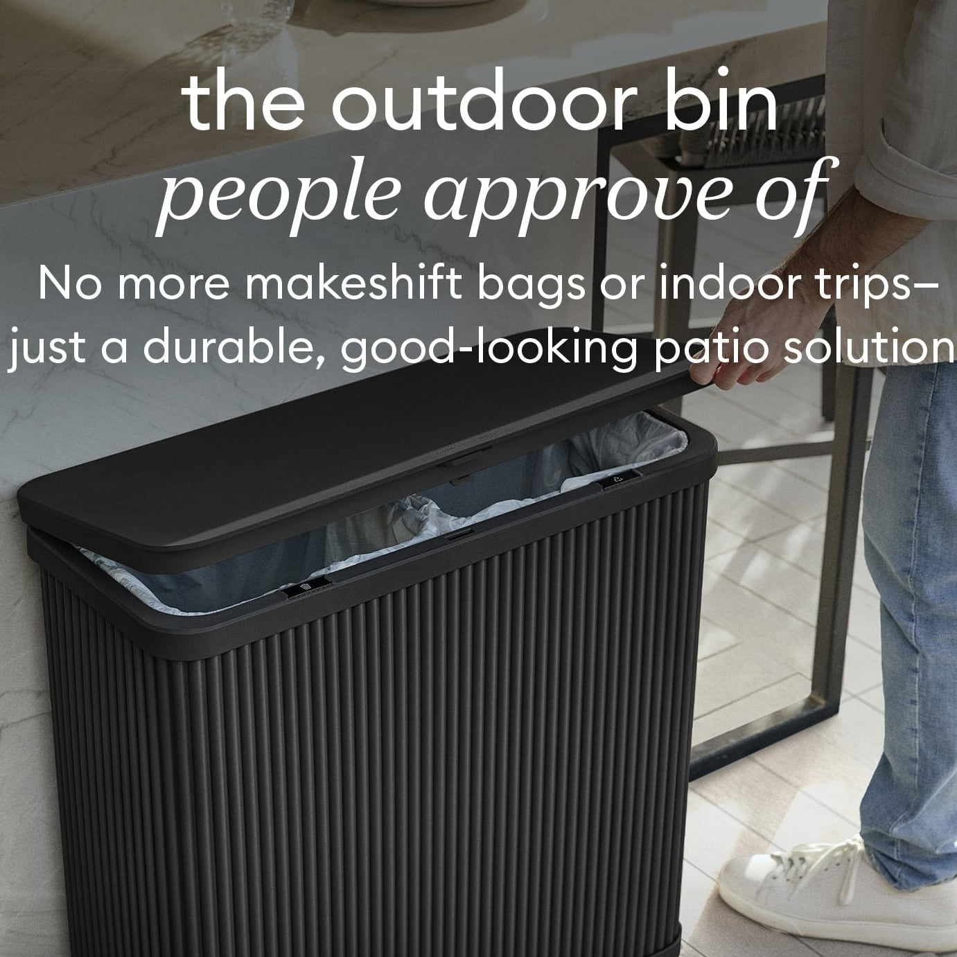 🗑️ Outdoor Trash Can with Lid, Modern Design for Patio, Pool & Backyard