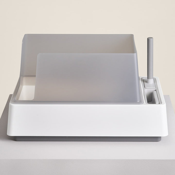 🐾Modern Open‑Top Litter Box – Built‑In Cleaning Tools, High Walls, Anti‑Stick Plastic