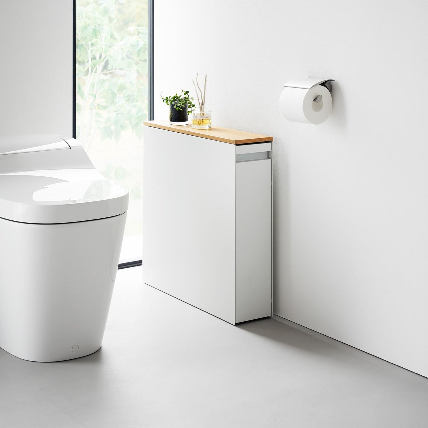🚽 Pull-Out Bathroom Storage Cabinet