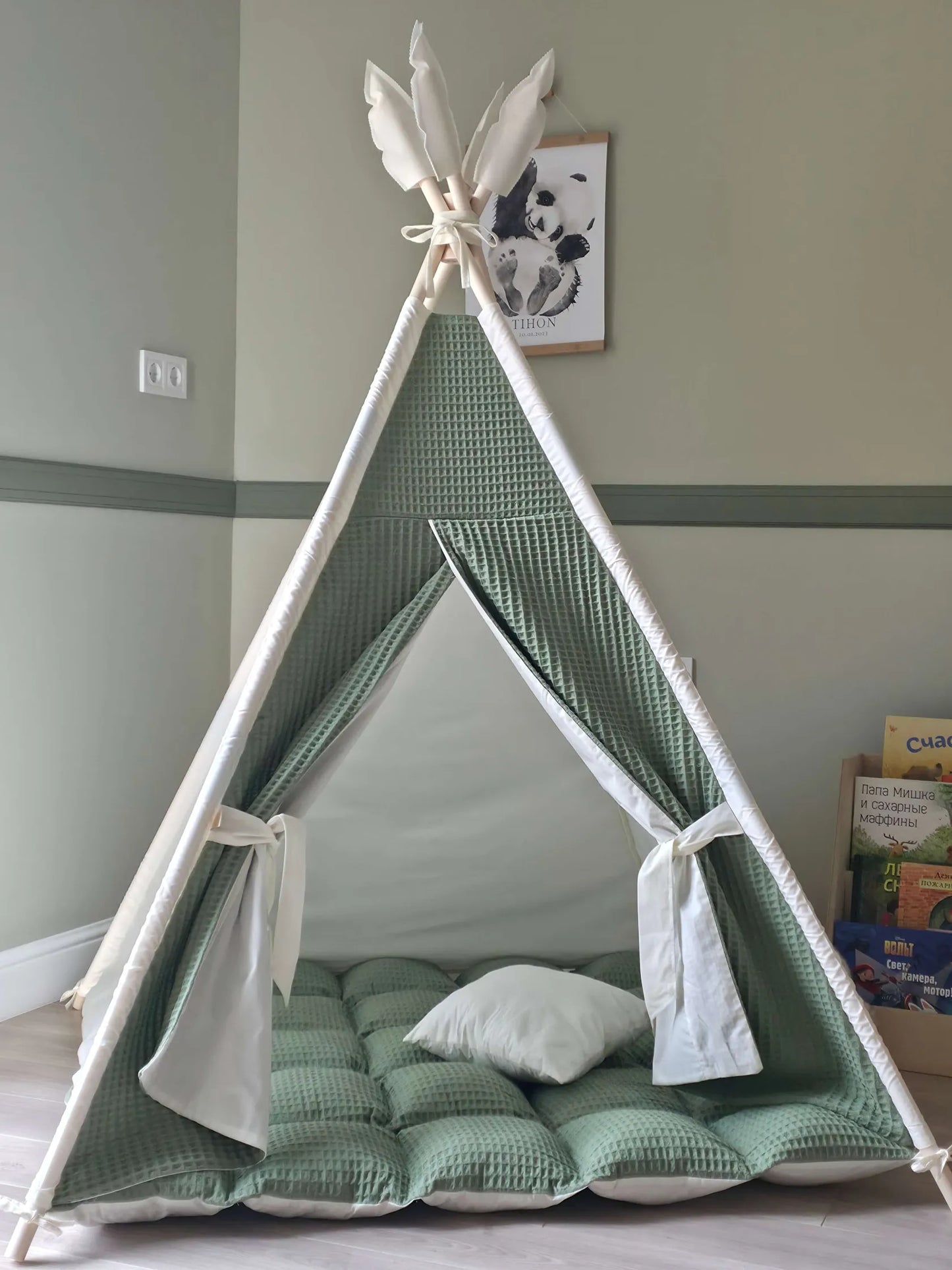 🏕️ Kids Wigwam Play Tent | 150cm Tall | Indoor/Outdoor | Includes Cushion & Feathers